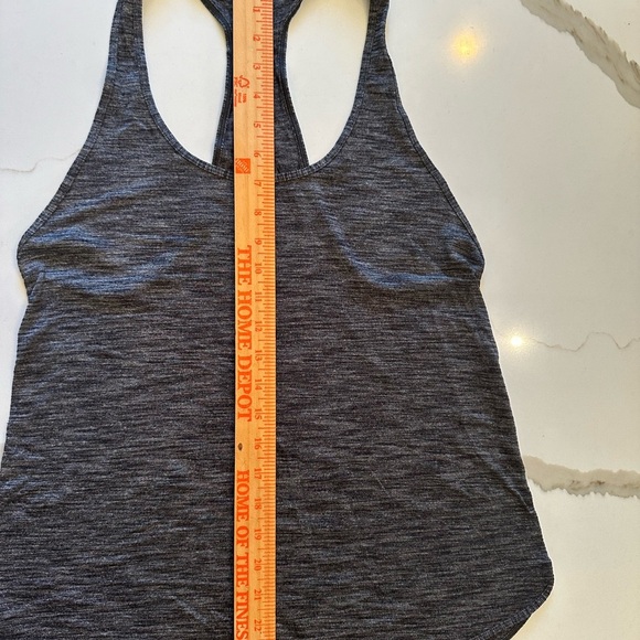 Lululemon 2 in 1 Tank w/Detachable Bra Heathered Black Gray Racerback Tank Sz 6 - Picture 5 of 9